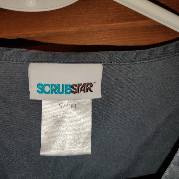 Gray and Black ScrubStar top - Picture 3 of 3